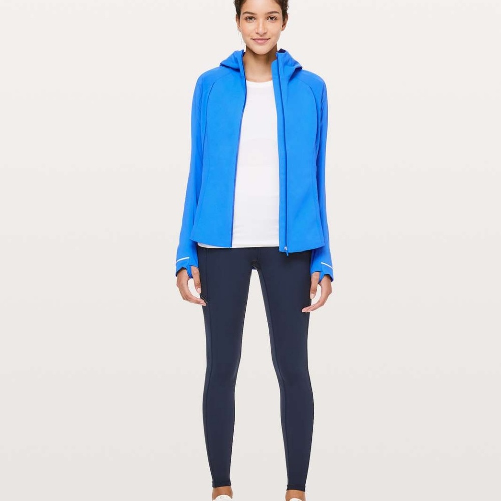 Lululemon Cross Chill Jacket in Wild Blue Bell